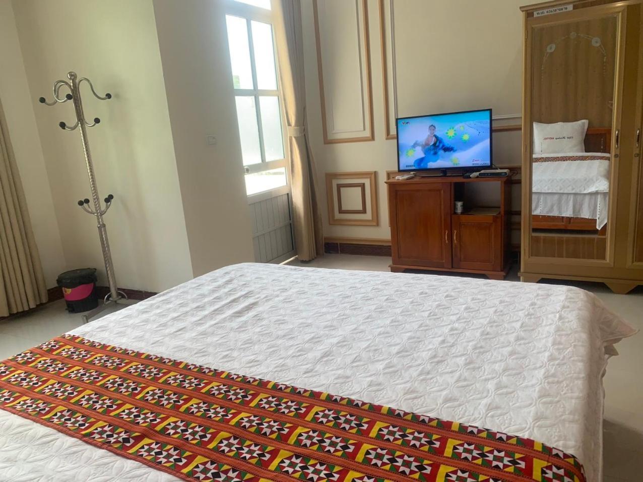 Viet Hoang Hotel Bao Lac Екстериор снимка