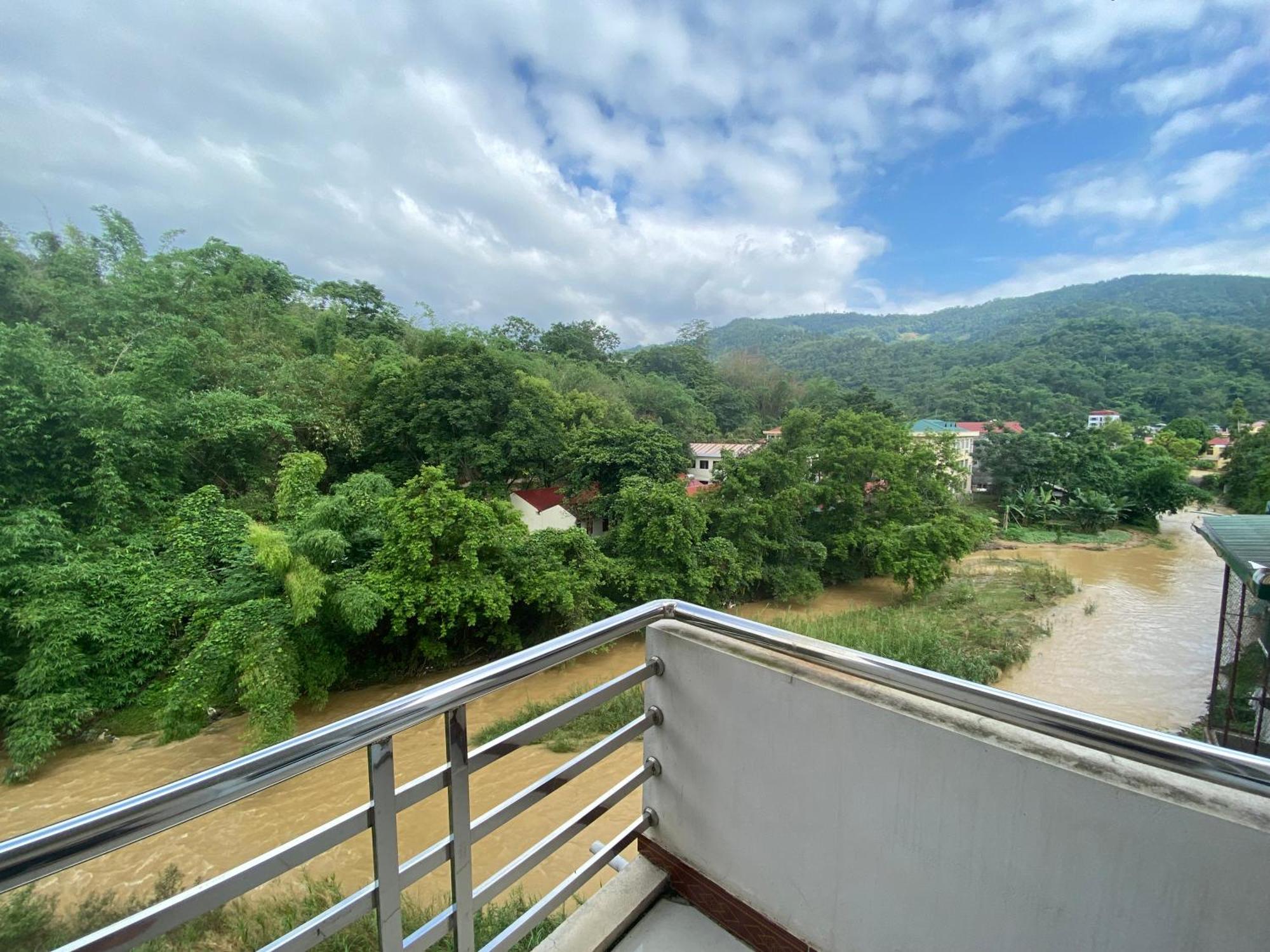 Viet Hoang Hotel Bao Lac Екстериор снимка